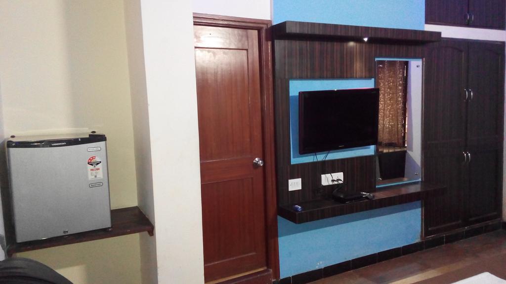 Hotel Richmond Residency Бангалор Стая снимка