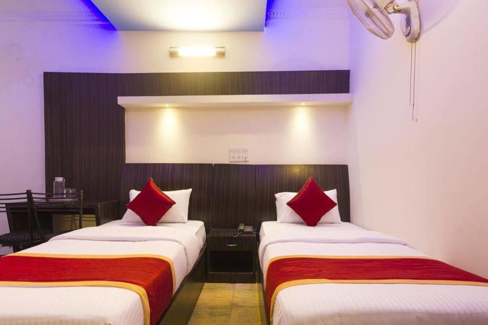 Hotel Richmond Residency Бангалор Екстериор снимка